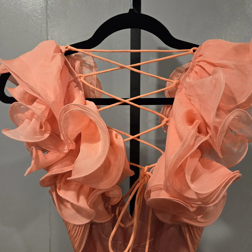 NWT Mac Duggal 67911‎ Size 6 RUFFLE TIERED CUT-OUT CHIFFON GOWN CORAL
